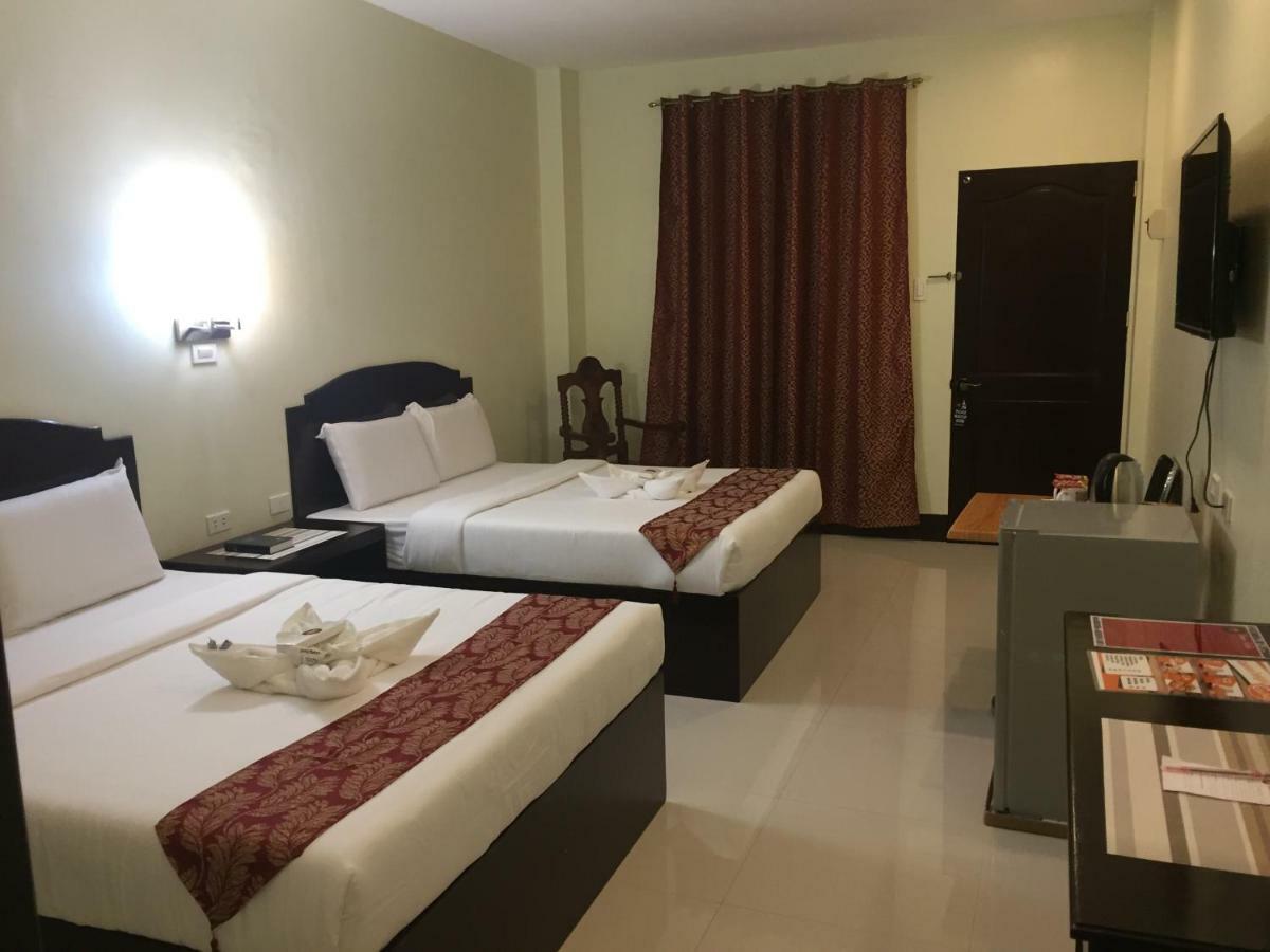 Hollywood Suites General Santos City Exterior photo