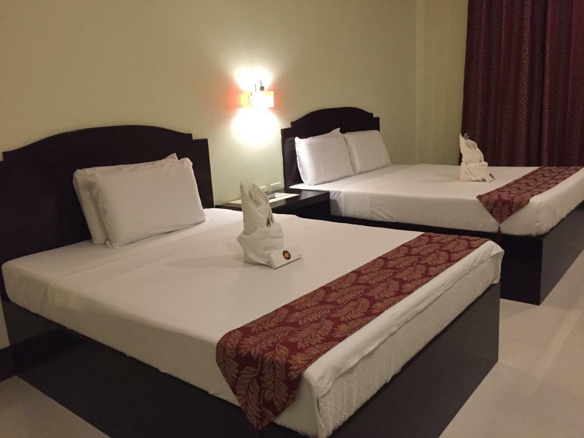Hollywood Suites General Santos City Exterior photo