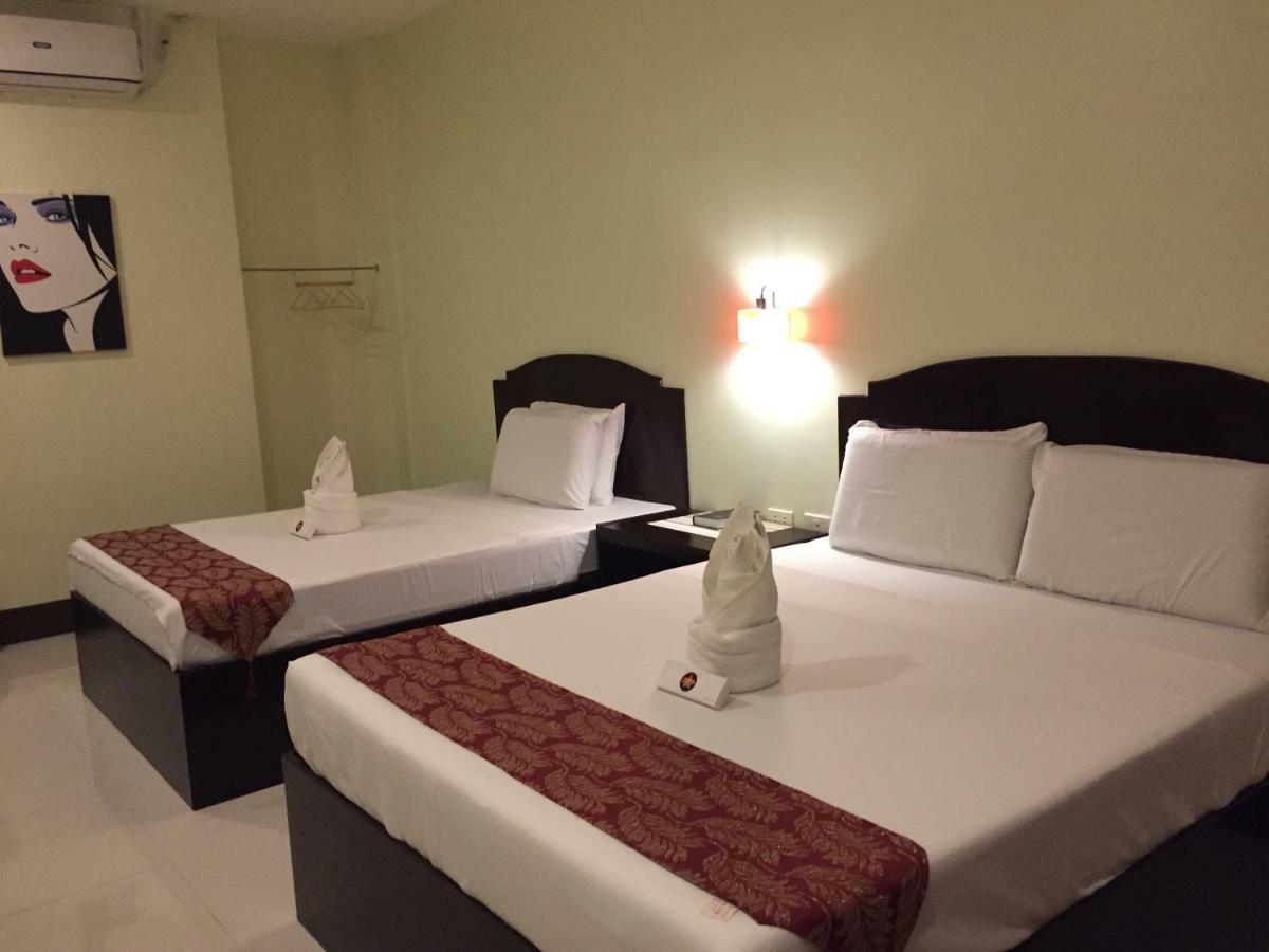 Hollywood Suites General Santos City Exterior photo