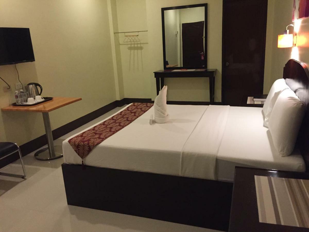 Hollywood Suites General Santos City Exterior photo