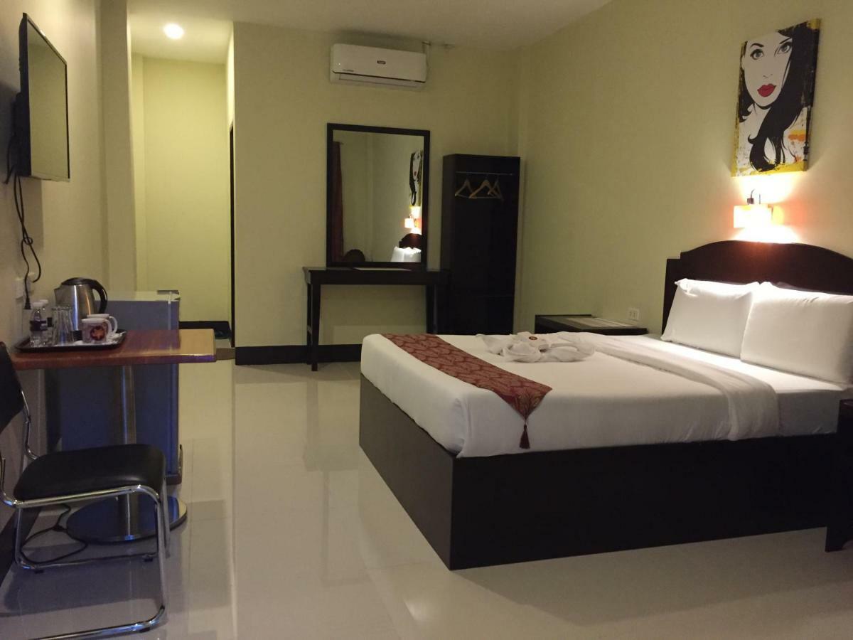 Hollywood Suites General Santos City Exterior photo